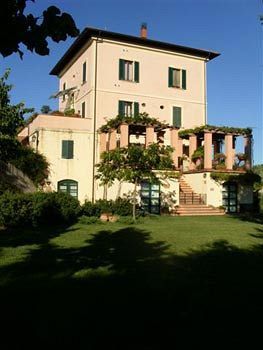פרוג'ה Domus Volumnia Country House מראה חיצוני תמונה